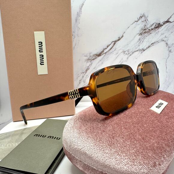 New MIU MIU Sunglasses - Picture 1 of 16